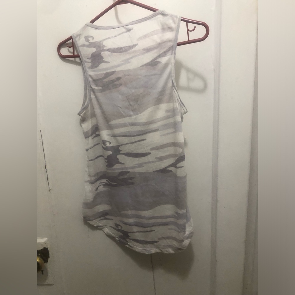 Z Supply subtle camouflage tank top - Picture 2 of 5